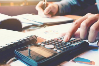 50% of adults in Turkey end the month with a negative balance