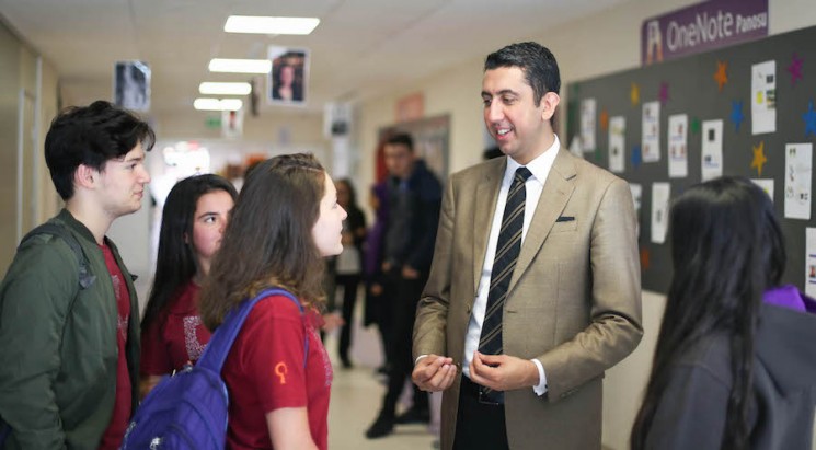 Turkish educator talked about “Distance learning during the pandemic” with the invitation of Microsoft
